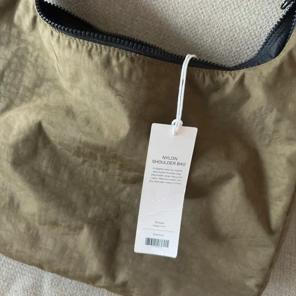 BAGGU Nylon Shoulder Bag in Seaweed - Picture 7 of 9